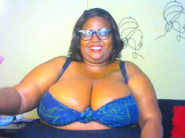 Bongacams Nude Webcam of BellyGoddess