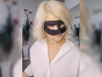 Bongacams Nude Webcam of LOVEMENOW23