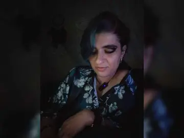 Bongacams Free Porn Cam of CyberSiren