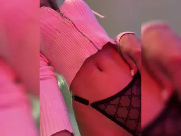 Bongacams Free Live Porn of HollyPolly111