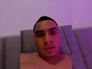 Bongacams Private Sex Chat of KataleyyReymon