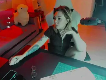 Bongacams Adult Webcam of hotbabatopp