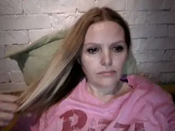 Bongacams Live Porn of AngelAlone