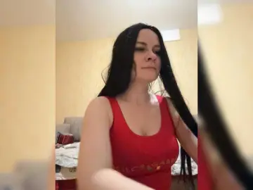 Dancing milf cams