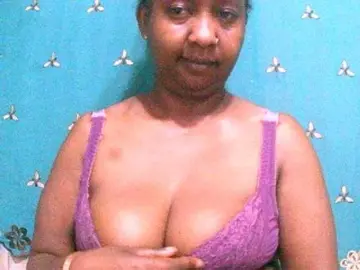 Bongacams Watch Live Sex Cams of Sylivinaahh