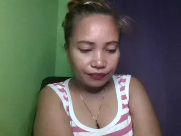 Bongacams Nude Webcam of myoneandonly