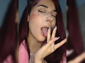 Bongacams Nude Webcam of VelvetCherryy