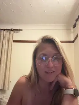 Cam4 Free Live Porn of Miss_Country