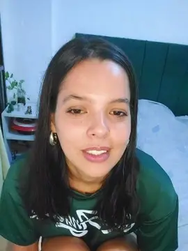 Cam4 Adult Video Chat of DarkhoneyX