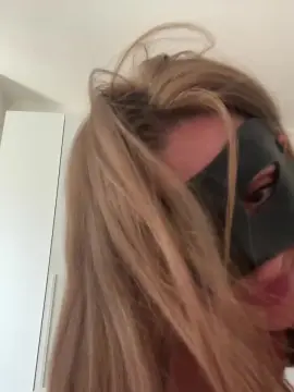 Cam4 Live Sex of Elisabettafoor