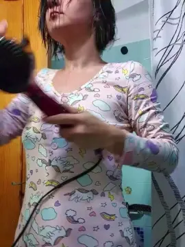 Cam4 Sex Chat of cuteandwet