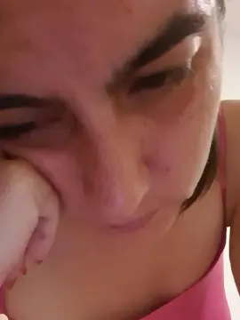 Cam4 Free Live Porn of cuteandwet