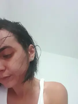 Cam4 Free Live Porn of cuteandwet