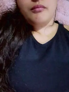 Cam4 Live Sex Cam of AglaeeBigass