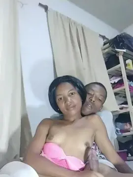 Cam4 Adult Video Chat of melie67