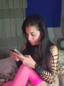 Cam4 Watch Live Sex Cams of Polerinahot