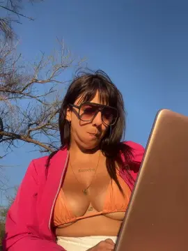 Cam4 Live Porn of mickystrumia23