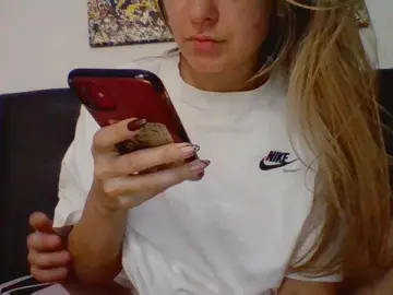 Cam4 Watch Live Sex Cams of Devilbabi