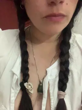 Cam4 Free Live Porn of hotcurvi1