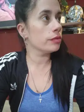 Cam4 Private Sex Chat of hotcurvi1