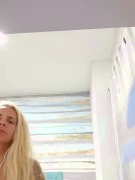 Cam4 Live Porn of Platinumgoddess