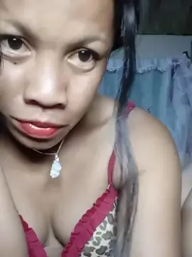 Cam4 Free Live Porn of lucia3
