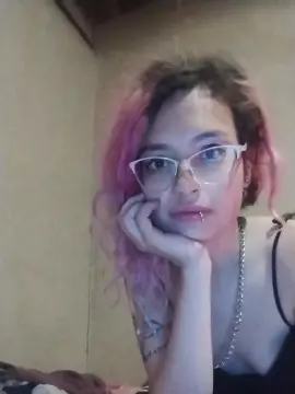 Cam4 Watch Live Sex Cams of GeekMistery