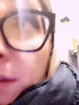 Cam4 Live Sex Cam of Lalalovehot2