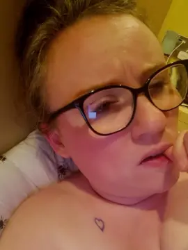 Cam4 Sex Chat of Emmaloulou3