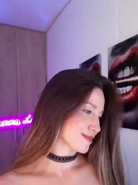 Cam4 Nude Webcam of BruunaLove_