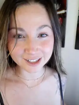Cam4 Live Sex of BruunaLove_