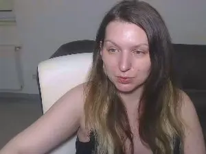 Cam4 Adult Video Chat of glamyglam