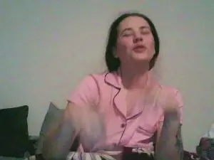 Cam4 Free Live Porn of Sexywifey29