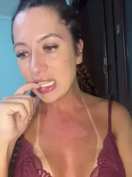 Cam4 Best Webcam of Carolzinha_fox