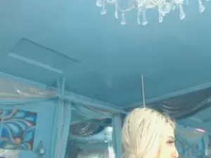 Cam4 Free Live Porn of adrianna_fox