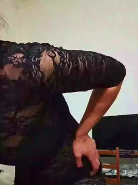 Cam4 Live Sex of Girltroia