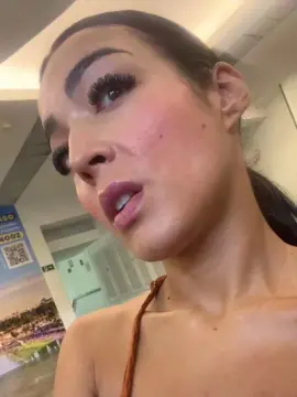 Cam4 Private Sex Chat of Loiradevassa