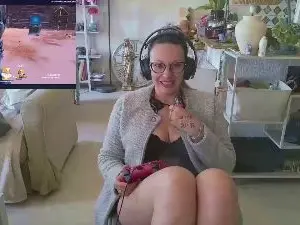 Cam4 Free Porn Cam of cerise132