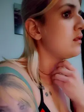 Cam4 Adult Video Chat of cherrysbom