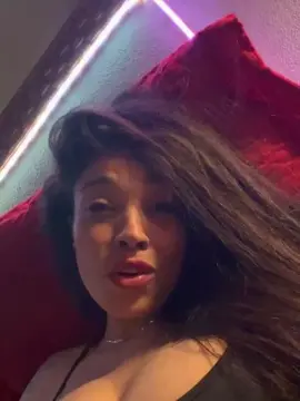 Cam4 Free Live Porn of anouk5