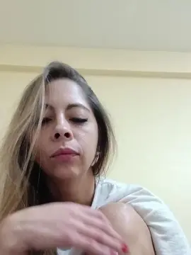 Cam4 Sex Cam of Celes90