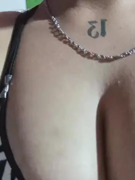Cam4 Live Sex Cam of bebitahot3