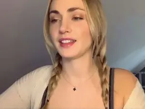 Cam4 Sex Chat of ScarlettAngelX