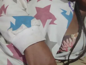 Cam4 Free Live Porn of hollyhhot