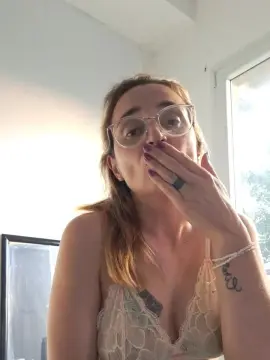 Cam4 Sex Chat of Shirlita2