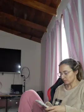 Cam4 Live Porn of Shirlita2