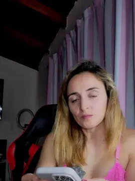 Cam4 Nude Webcam of Shirlita2