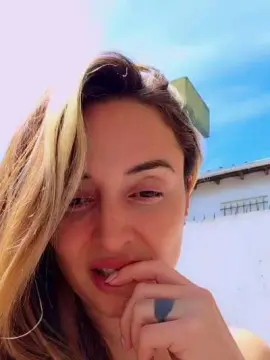 Cam4 Sex Cam of Shirlita2