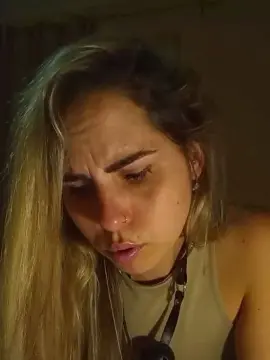 Cam4 Free Porn Cam of Emilyvuxa