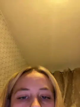 Cam4 Watch Live Sex Cams of Whiteyyy1